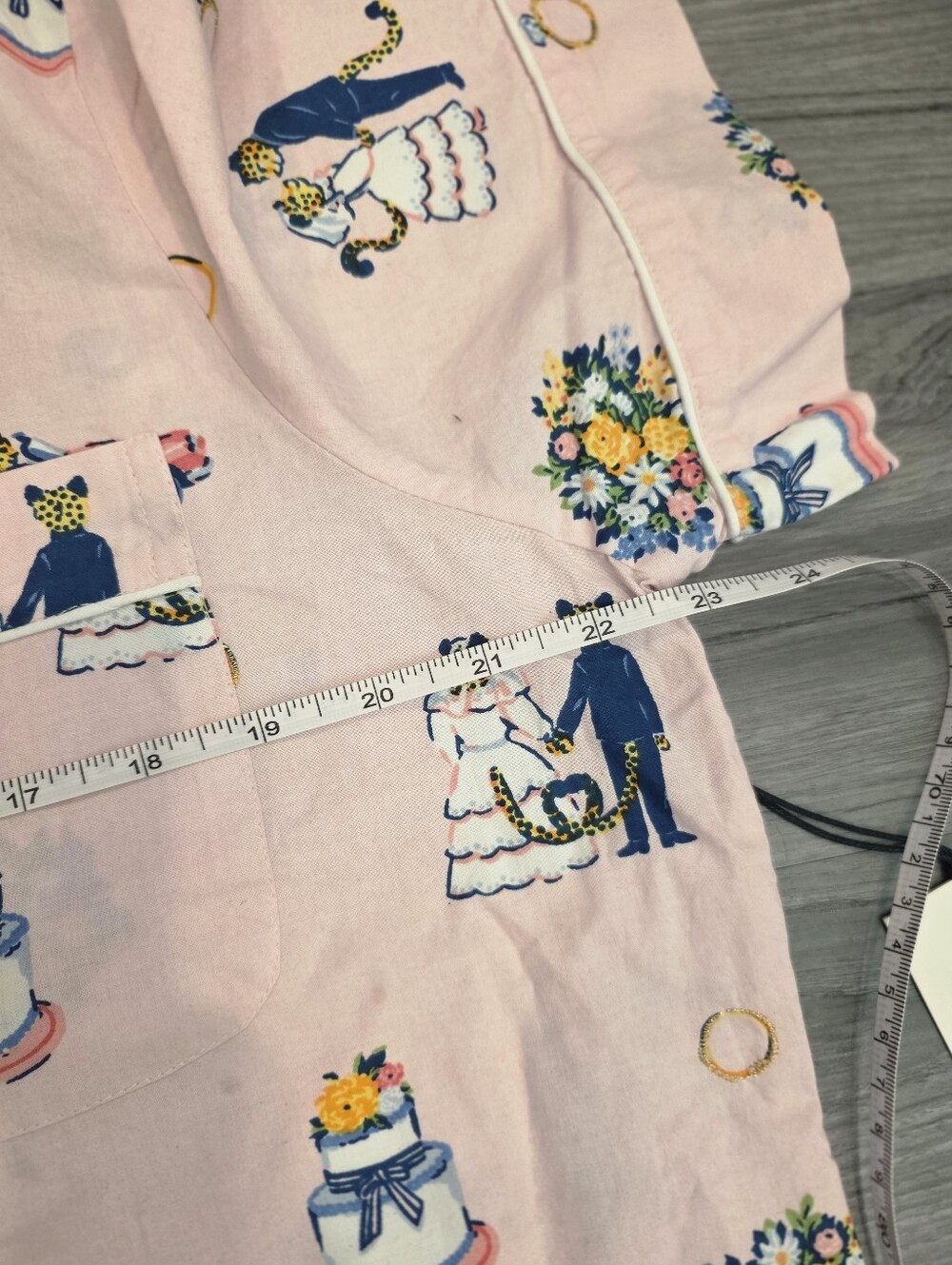$148 Printfresh Short PJ Set in Happily Ever After Sz Medium - Picture 4 of 8